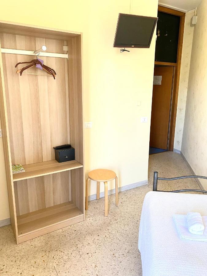 רימיני Hotel Morri'S מראה חיצוני תמונה