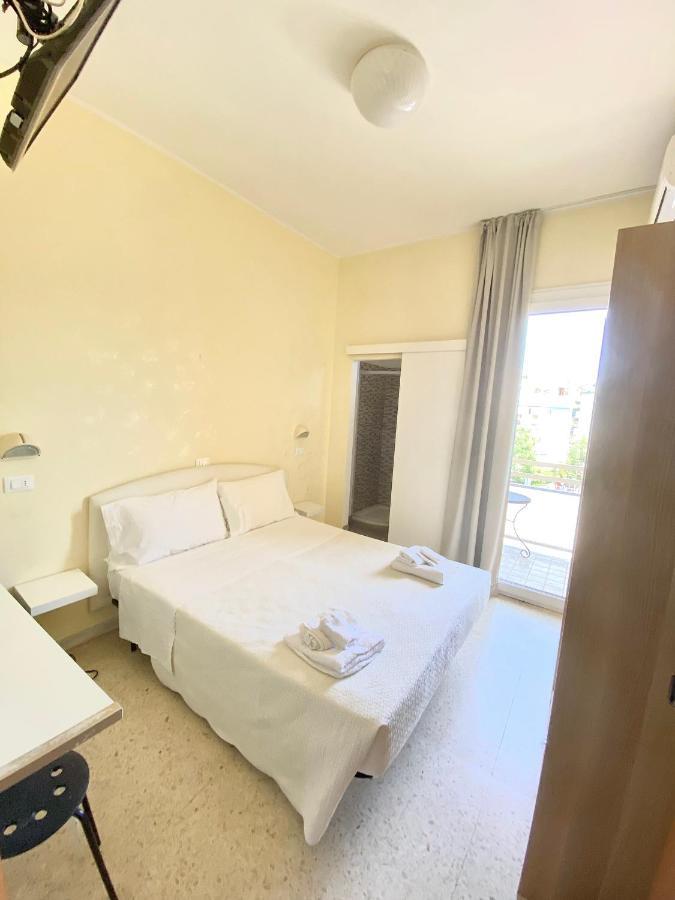 רימיני Hotel Morri'S מראה חיצוני תמונה