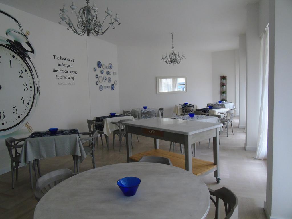 רימיני Hotel Morri'S מראה חיצוני תמונה